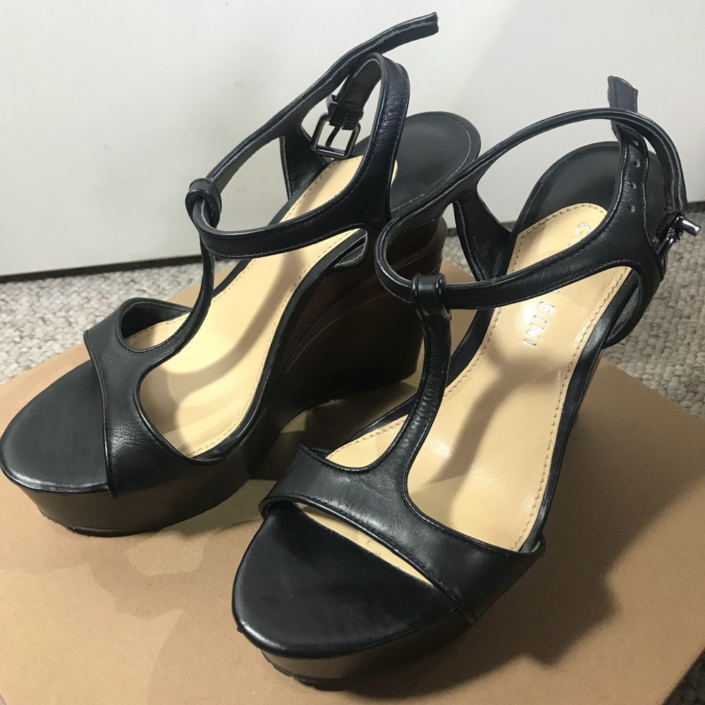 Gianni Bini Wedges